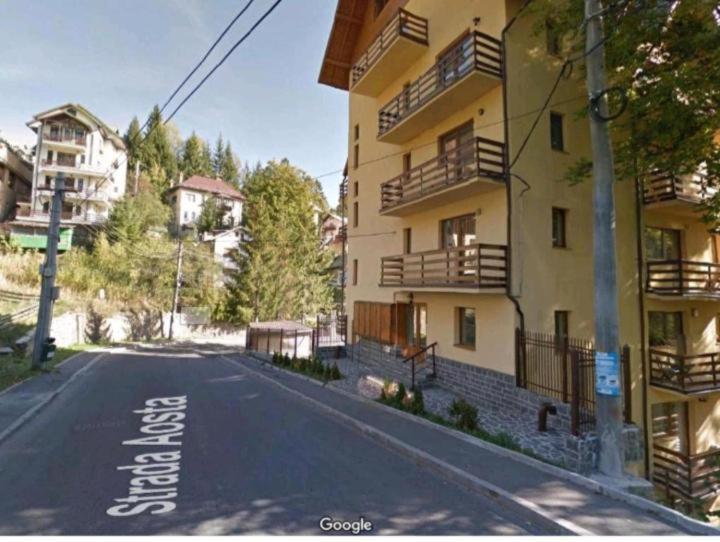 Appartement Apartament Aosta Central Sinaia Extérieur photo
